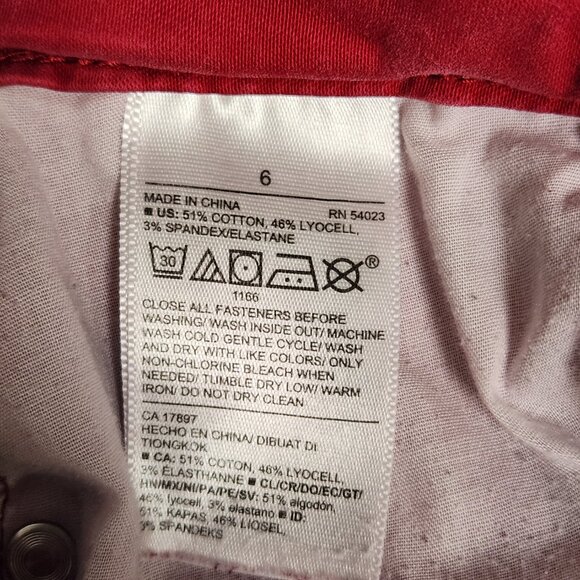 Old Navy Rockstar Super Skinny High Rise Pants Women's 6 Red Button Up Soft - Picture 11 of 11
